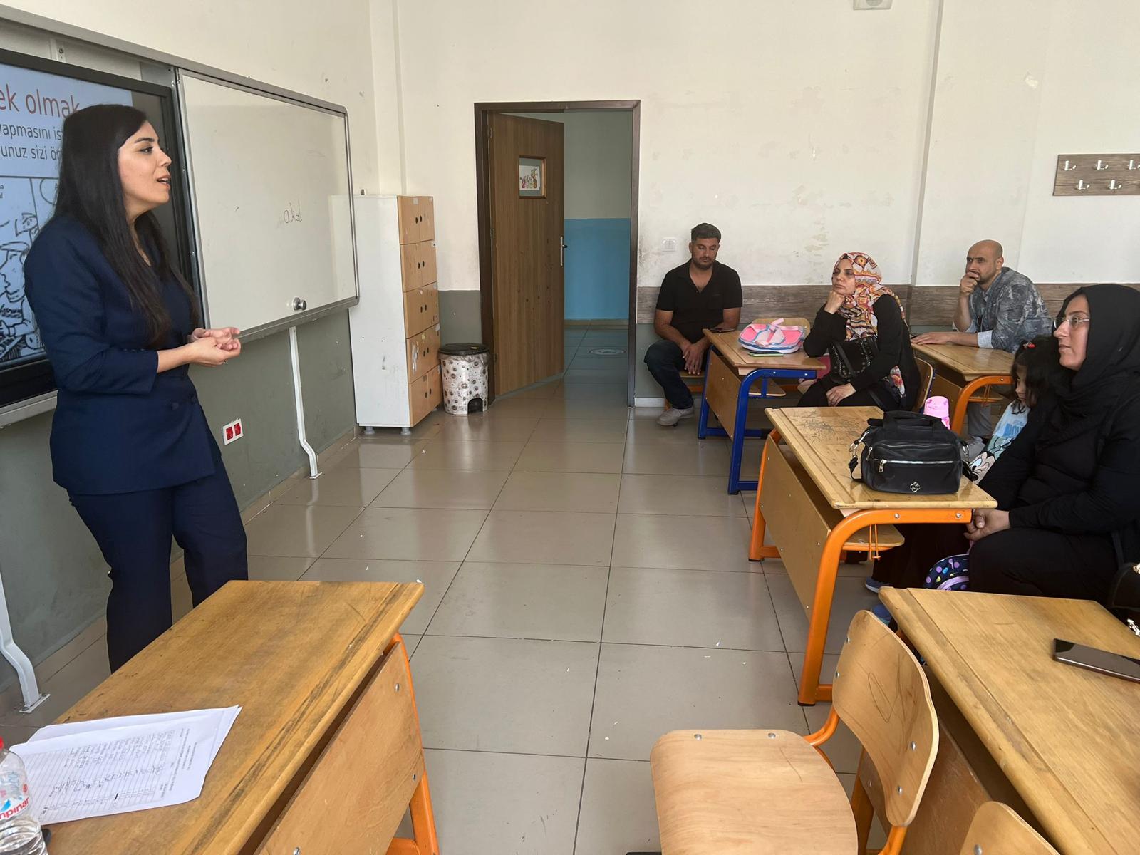 Veli Seminerleri ve Uygulamaları